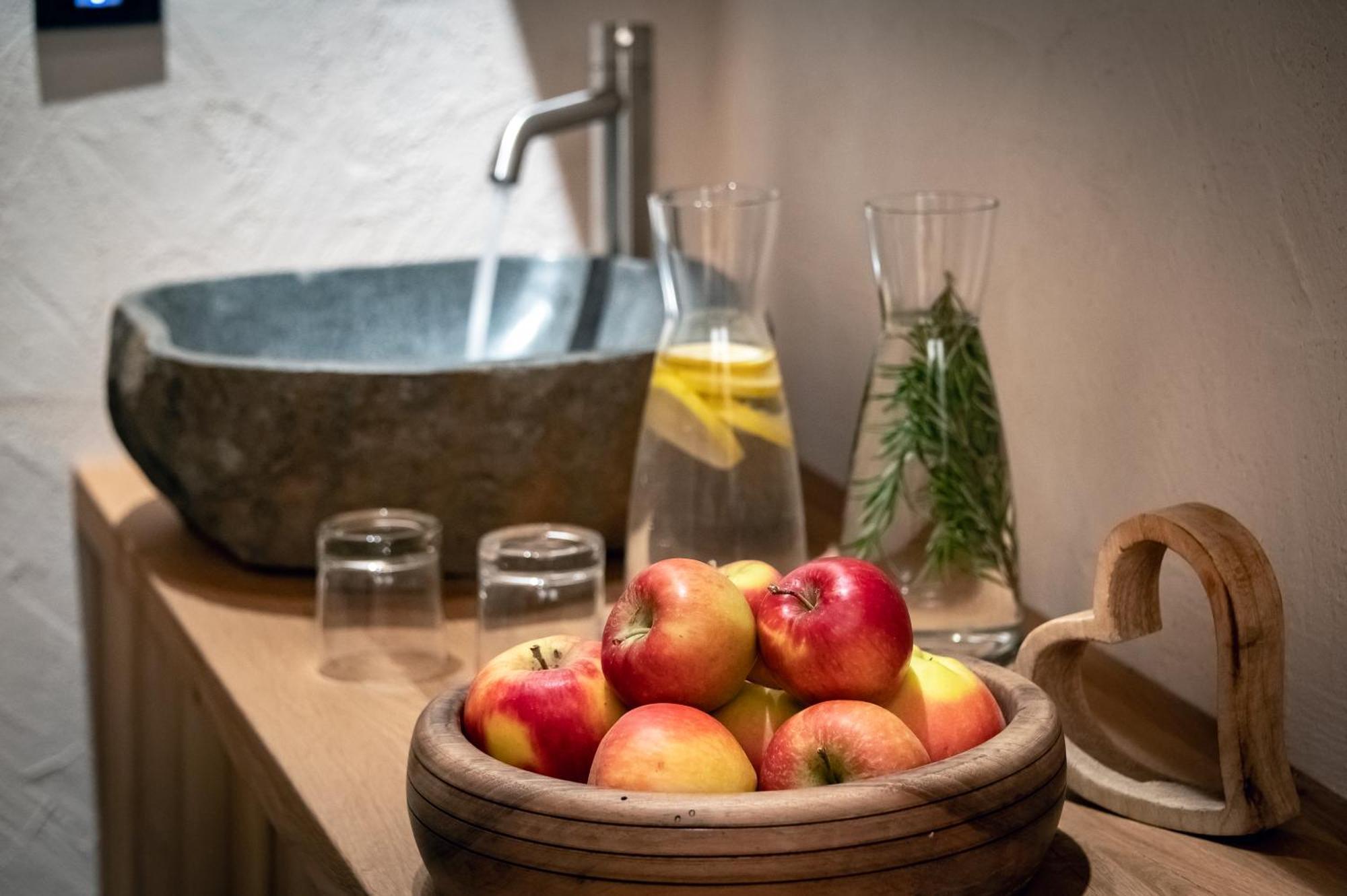 Trinnerhof- Hof Chalets Und Obsthof Mit Zimmer Natz-Schabs Bagian luar foto